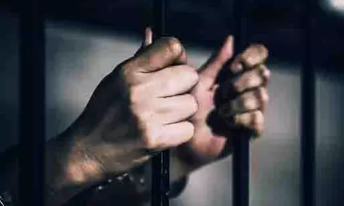 Delhi: ट्रांसजेंडर के भेष में 10 साल से दिल्ली में रह रहा था बांग्लादेशी, पुलिस ने पकड़ा