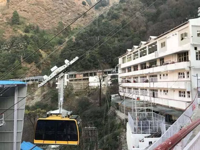 Vaishno Devi रोपवे पर समिति ने संघर्ष समिति से की मुलाकात