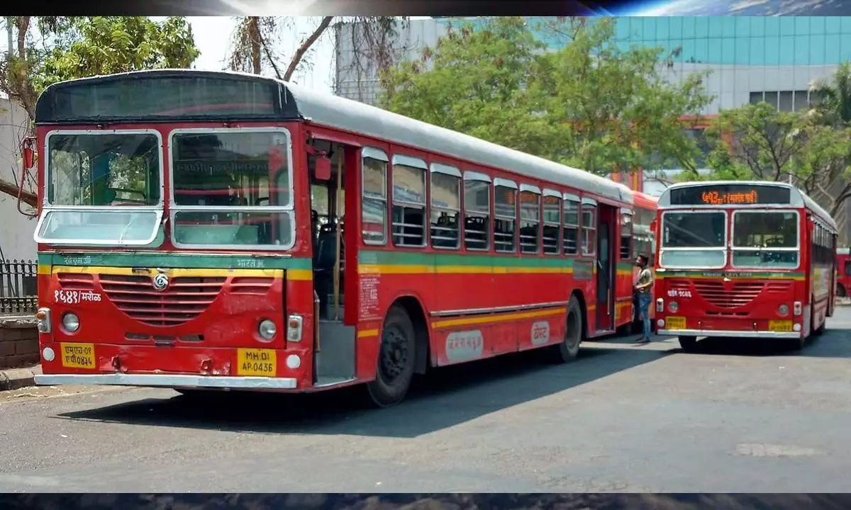 Mumbai: डिपो में रखरखाव के दौरान बेस्ट बस में आग लगी, किसी के हताहत होने की खबर नहीं