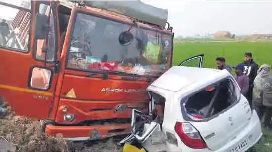 accident : सड़क हादसे में एक ही परिवार के 3 लोगों की मौत