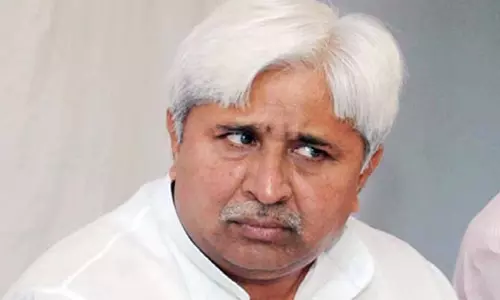 Karnataka: कर्नाटक सरकार महल परिसर के स्वामित्व पर शीघ्र सुनवाई की मांग करेगी Karnataka: कर्नाटक सरकार महल परिसर के स्वामित्व पर शीघ्र सुनवाई की मांग करेगी