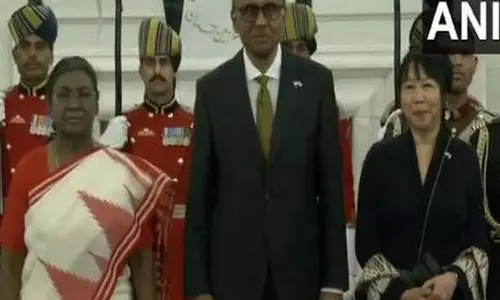 President Murmu ने राष्ट्रपति भवन में सिंगापुर के राष्ट्रपति थर्मन का स्वागत किया