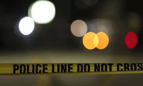 Telangana: तेलंगाना में महिला का शव कब्र से निकाला गया, पुलिस को हत्या का संदेह Telangana: तेलंगाना में महिला का शव कब्र से निकाला गया, पुलिस को हत्या का संदेह