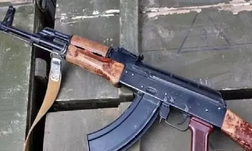 पत्नी से लड़ाई होने पर पुलिसकर्मी पति ने की हवाई फायरिंग, सस्पेंड
