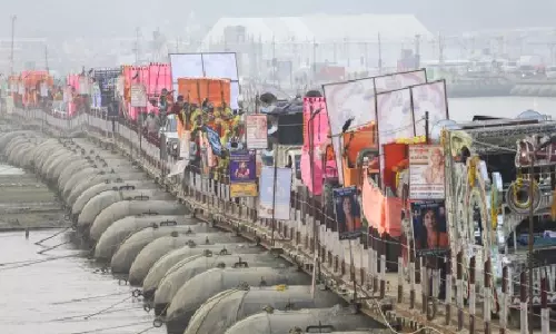 Prayagraj में बारिश और कोहरे की भविष्यवाणी की ऑरेंज अलर्ट जारी Prayagraj में बारिश और कोहरे की भविष्यवाणी की ऑरेंज अलर्ट जारी