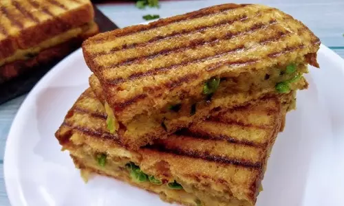 Potato Masala Sandwich में मिलेगा स्ट्रीट फूड जैसा मजे़दार स्वाद Potato Masala Sandwich में मिलेगा स्ट्रीट फूड जैसा मजे़दार स्वाद