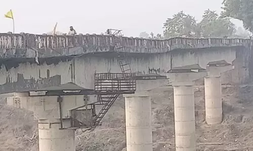 Bhopal:  49 साल पुराना पुल ढहा, दो जिलों का संपर्क कटा