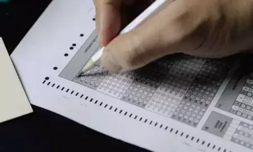 नीट-यूजी का आयोजन पेन और पेपर मोड में ही जारी रहेगा: NTA नीट-यूजी का आयोजन पेन और पेपर मोड में ही जारी रहेगा: NTA