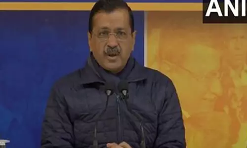 दिल्ली विधानसभा चुनाव से पहले AAP ने पुरुष छात्रों के लिए मुफ्त बस सेवा का वादा किया दिल्ली विधानसभा चुनाव से पहले AAP ने पुरुष छात्रों के लिए मुफ्त बस सेवा का वादा किया