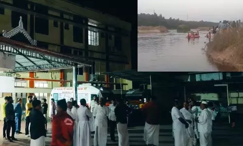 Kerala : भरतपुझा में बह जाने से एक ही परिवार के चार सदस्यों की मौत Kerala : भरतपुझा में बह जाने से एक ही परिवार के चार सदस्यों की मौत