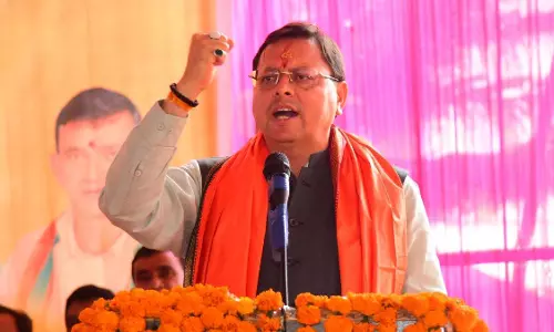 CM Dhami ने BJP प्रत्याशी के लिए मांगे वोट, दी टिहरी के विकास की गारंटी CM Dhami ने BJP प्रत्याशी के लिए मांगे वोट, दी टिहरी के विकास की गारंटी