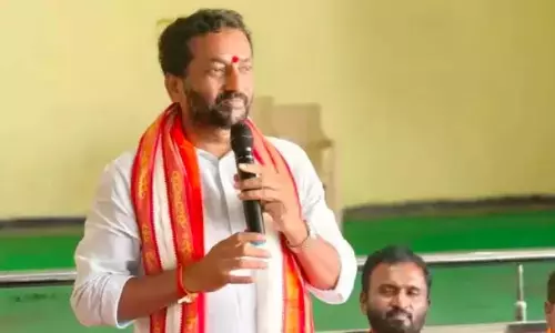 Raghunandan: वेलिमेला की जमीन आदिवासियों को वापस दें