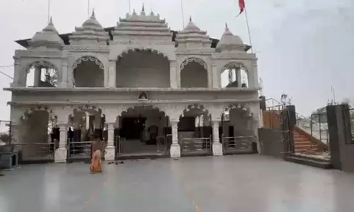 दानपेटी से 2 लाख नकदी चोरी, महामाया मंदिर में वारदात