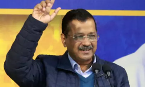 अरविंद केजरीवाल ने छात्रों के लिए की घोषणा, सरकार बनने के बाद बस में सफर रहेगा फ्री