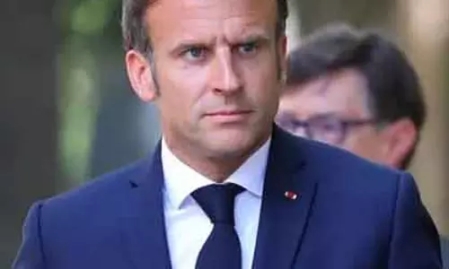 French के राष्ट्रपति इमैनुएल मैक्रों लेबनान की राजधानी पहुंचे