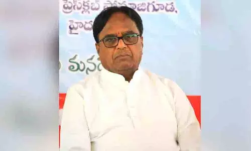 पूर्व मंत्री Ponnalla लक्ष्मैया के फिल्मनगर स्थित घर से नकदी और सोना चोरी