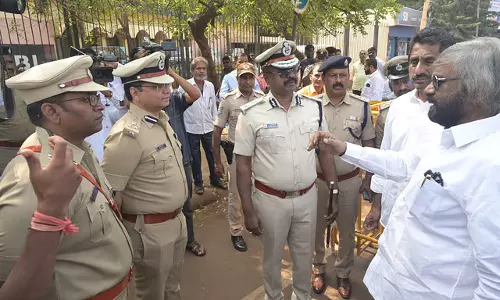 Robbery case: आरोपियों की गिरफ्तारी के लिए पुलिस टीम हैदराबाद भेजी गई
