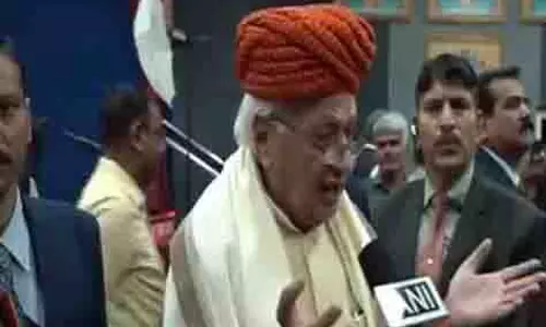 महाकुंभ भारतीय संस्कृति के मूल आदर्शों की अभिव्यक्ति है: Governor आरिफ मोहम्मद खान महाकुंभ भारतीय संस्कृति के मूल आदर्शों की अभिव्यक्ति है: Governor आरिफ मोहम्मद खान