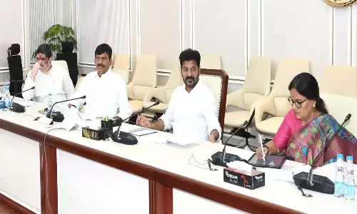 Indiramma Illu: हाउसिंग कॉर्प दुरुपयोग रोकने के लिए जीपीएस का उपयोग करेगा Indiramma Illu: हाउसिंग कॉर्प दुरुपयोग रोकने के लिए जीपीएस का उपयोग करेगा