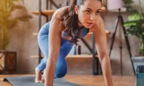 Lifestyle: पेट की चर्बी घटाने के लिए बेस्ट हैं ये बॉडी वेट एक्सरसाइज