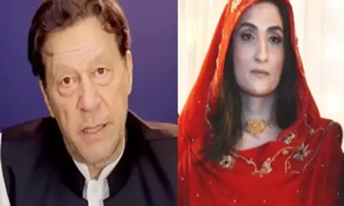 Imran Khan और उनकी पत्नी बुशरा बीबी को भ्रष्टाचार के मामले में जेल की सजा सुनाई गई