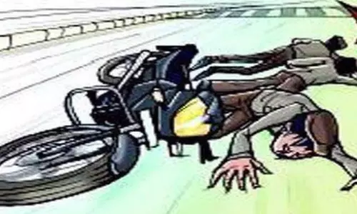 Odisha के बलांगीर जिले में 2 बाइकों की आमने-सामने टक्कर से 3 मोड़ गंभीर Odisha के बलांगीर जिले में 2 बाइकों की आमने-सामने टक्कर से 3 मोड़ गंभीर