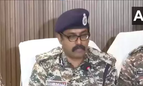 CG BREAKING: पुलिस-नक्सली मुठभेड़ पर बस्तर रेंज IG ने दी बड़ी जानकारी CG BREAKING: पुलिस-नक्सली मुठभेड़ पर बस्तर रेंज IG ने दी बड़ी जानकारी