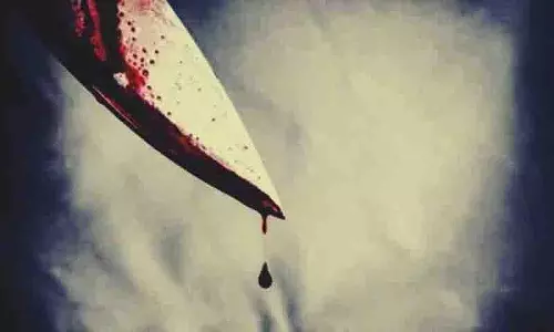 Nirmal में कर्ज चुकाने को लेकर युवक ने महिला का गला काटा