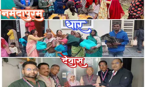 भारतीय मानव अधिकार सहकार ट्रस्ट की टीम द्वारा जरूरतमंदों को ठंड में बांटे गए स्वेटर, Blanket एवं कपड़े