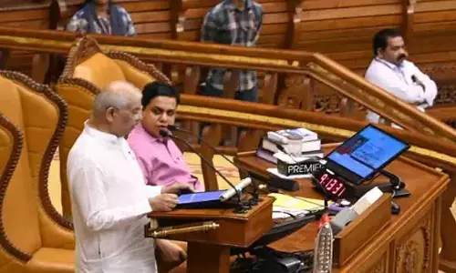 Kerala के राज्यपाल ने विधानसभा में अपने संबोधन में वित्तीय संकट पर प्रकाश डाला