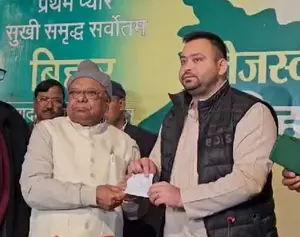 बिहार में जेडीयू को बड़ा झटका, मंगनी लाल मंडल की आरजेडी में घर वापसी बिहार में जेडीयू को बड़ा झटका, मंगनी लाल मंडल की आरजेडी में घर वापसी