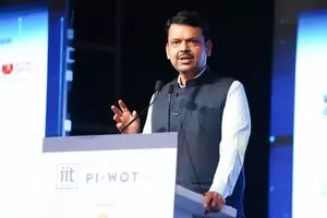 एआई और आईटी विभिन्न क्षेत्रों में क्रांतिकारी बदलाव लाएंगे: Maharashtra CM