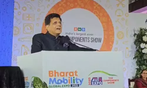 पीयूष गोयल ने भारत मोबिलिटी ग्लोबल एक्सपो में लिया हिस्सा, ऑटो उद्योग की सफलता पर दी बधाई पीयूष गोयल ने भारत मोबिलिटी ग्लोबल एक्सपो में लिया हिस्सा, ऑटो उद्योग की सफलता पर दी बधाई