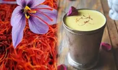 Health: सर्दियों में सेहत के लिए किसी वरदान से कम नहीं केसर वाला दूध