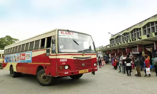 Kerala: एर्नाकुलम केएसआरटीसी बस स्टेशन वाली इमारत को ध्वस्त किया गया