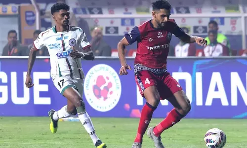 ISL: जमशेदपुर एफसी ने मोहन बागान एसजी को 1-1 से बराबरी पर रोका ISL: जमशेदपुर एफसी ने मोहन बागान एसजी को 1-1 से बराबरी पर रोका
