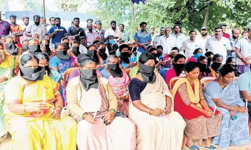 Tamil Nadu: मंदिर में बहिष्कार से तंग आकर दिव्यांग व्यक्ति ने की आत्महत्या की कोशिश Tamil Nadu: मंदिर में बहिष्कार से तंग आकर दिव्यांग व्यक्ति ने की आत्महत्या की कोशिश