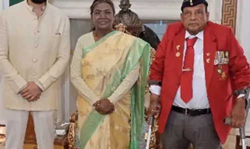 मुरलीकांत पेटकर को 52 साल बाद मिला अर्जुन अवॉर्ड, कार्तिक आर्यन बोले- ‘चंदू चैंपियन का यह है आदर्श अंत ’ मुरलीकांत पेटकर को 52 साल बाद मिला अर्जुन अवॉर्ड, कार्तिक आर्यन बोले- ‘चंदू चैंपियन का यह है आदर्श अंत ’