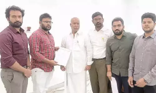 Telangana: जूनियर डॉक्टरों ने स्वास्थ्य मंत्री से मांगों के समाधान का आग्रह किया