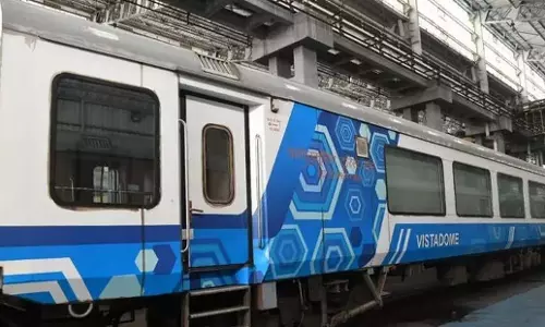Andhra: किरंदुल पैसेंजर ट्रेन में जोड़ा जाएगा विस्टाडोम कोच Andhra: किरंदुल पैसेंजर ट्रेन में जोड़ा जाएगा विस्टाडोम कोच