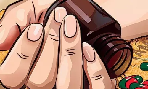 Odisha: नाबालिग बलात्कार पीड़िता ने केंद्रपाड़ा कोर्ट में आत्महत्या की कोशिश की Odisha: नाबालिग बलात्कार पीड़िता ने केंद्रपाड़ा कोर्ट में आत्महत्या की कोशिश की