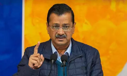 केजरीवाल ने पीएम मोदी को पत्र लिखकर मेट्रो ट्रेनों में छात्रों के लिए छूट मांगी