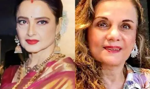 Rekha और मुमताज फिर साथ आईं, गले मिलीं Rekha और मुमताज फिर साथ आईं, गले मिलीं
