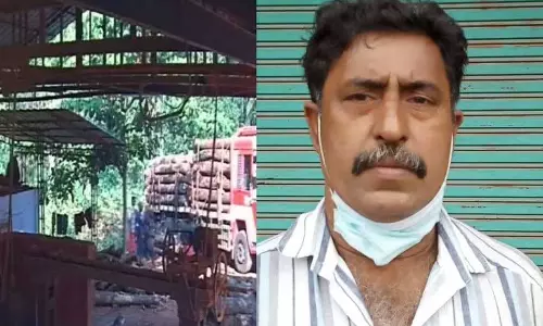 Malappuram में ट्रक से लकड़ी गिरने से मजदूर की दर्दनाक मौत Malappuram में ट्रक से लकड़ी गिरने से मजदूर की दर्दनाक मौत