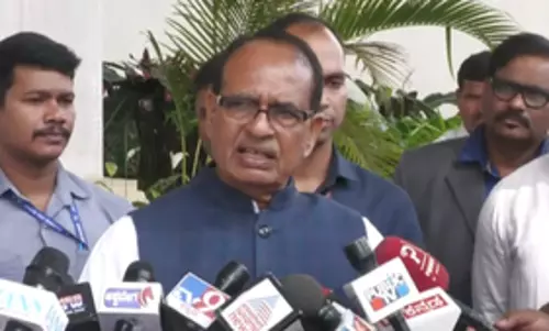 कर्नाटक सरकार ने अभी तक केंद्र द्वारा आवंटित धन का उपयोग नहीं किया है: Shivraj Singh Chouhan