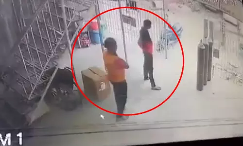 OMG मौत LIVE वीडियो: ऑक्सीजन सिलेंडर में ब्लास्ट...शरीर के उड़ गए चीथड़े
