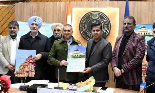 DC ने पंजाब के विरासत स्मारकों पर सचित्र कैलेंडर जारी किया