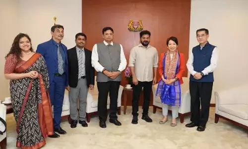 Revanth Reddyने सिंगापुर के पर्यावरण मंत्री ग्रेस फू हाई यियेन से मुलाकात की