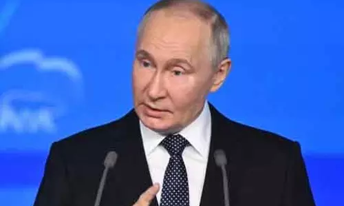 Russia, ईरान ने परमाणु ऊर्जा इकाइयों के निर्माण पर चर्चा की Russia, ईरान ने परमाणु ऊर्जा इकाइयों के निर्माण पर चर्चा की