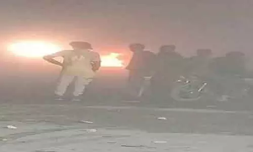 Syria के मनबीज में कार बम विस्फोट, तीन लोग घायल Syria के मनबीज में कार बम विस्फोट, तीन लोग घायल